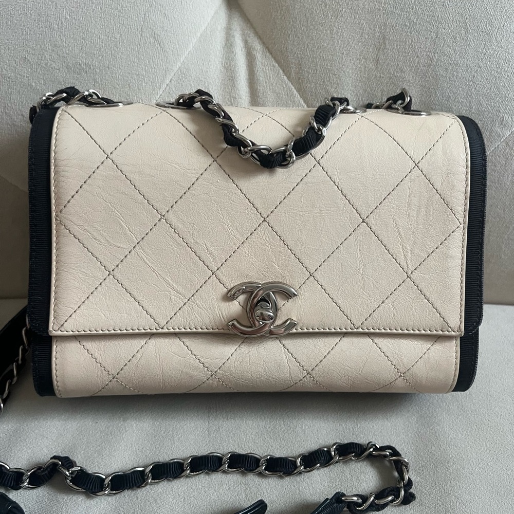 Chanel Aged Calfskin Flap Bag - Picture 5 of 10